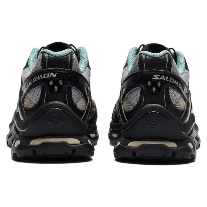 Salomon XT-QUEST “Black”